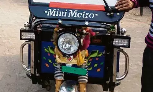Haryana :  कुरुक्षेत्र पुलिस ने कोहरे के चलते वाहनों पर रिफ्लेक्टर लगाए
