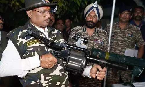 छत्तीसगढ़ में नक्सल ऑपरेशन में मिल रही सफलता की पूरे देश में हो रही है प्रशंसा छत्तीसगढ़ में नक्सल ऑपरेशन में मिल रही सफलता की पूरे देश में हो रही है प्रशंसा