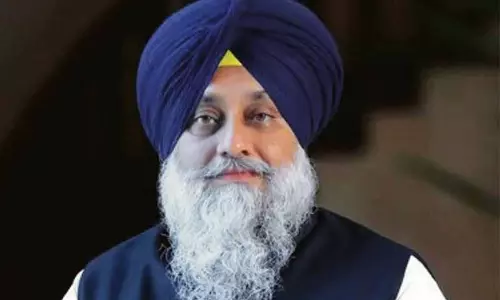 SAD समिति ने सुखबीर से इस्तीफे पर पुनर्विचार करने को कहा SAD समिति ने सुखबीर से इस्तीफे पर पुनर्विचार करने को कहा
