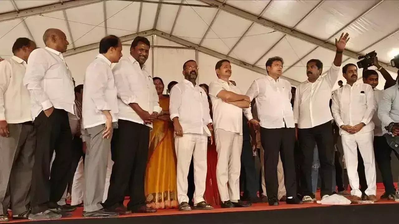 Telangana: वारंगल प्रजा पालन विजयोत्सवलु से गूंजेगा Telangana: वारंगल प्रजा पालन विजयोत्सवलु से गूंजेगा