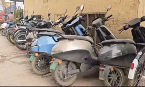 ओला इलेक्ट्रिक ने निवेशकों का कराया नुकसान, मार्केट कैप 38,000 करोड़ रुपये हुआ कम