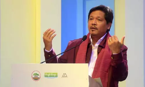 Meghalaya : लिट फेस्ट का उद्देश्य युवाओं में पढ़ने के प्रति रुचि पैदा करना Meghalaya : लिट फेस्ट का उद्देश्य युवाओं में पढ़ने के प्रति रुचि पैदा करना