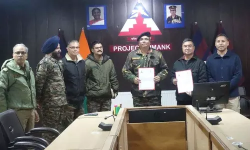 Ladakh में प्लास्टिक कचरे से बनेंगी सड़कें Ladakh में प्लास्टिक कचरे से बनेंगी सड़कें