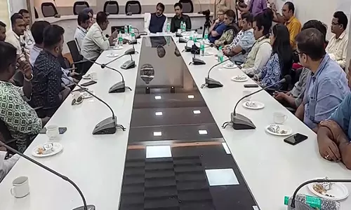 यूनिसेफ टीम ने Odisha में सुनामी प्रभावित क्षेत्र का दौरा किया यूनिसेफ टीम ने Odisha में सुनामी प्रभावित क्षेत्र का दौरा किया