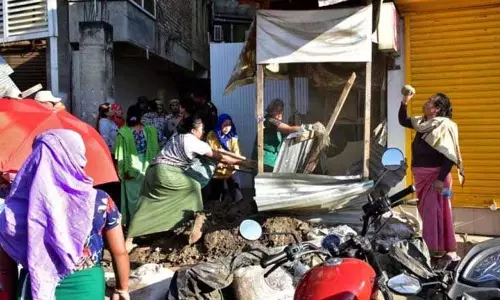Manipur : शाह ने मणिपुर पर बैठक की अध्यक्षता की Manipur : शाह ने मणिपुर पर बैठक की अध्यक्षता की