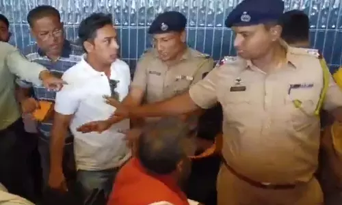 मुश्किल में बीजेपी के राष्ट्रीय महासचिव, राहुल गांधी भी भड़के, जानें लेटेस्ट अपडेट मुश्किल में बीजेपी के राष्ट्रीय महासचिव, राहुल गांधी भी भड़के, जानें लेटेस्ट अपडेट