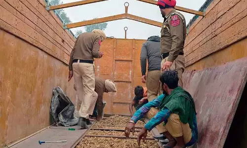 Jalandhar: ड्रग नेटवर्क का भंडाफोड़, 102 किलोग्राम अफीम के साथ 2 लोग गिरफ्तार