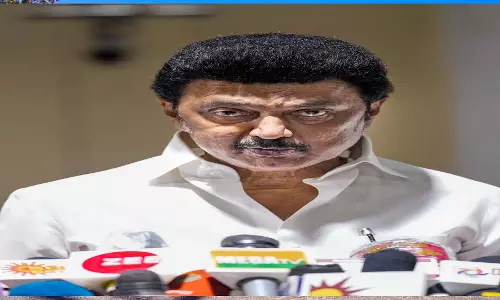 CM स्टालिन ने वेबसाइट पर हिंदी भाषा के इस्तेमाल को लेकर LIC की आलोचना की