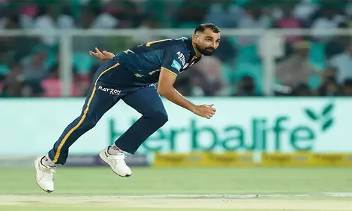 मांजरेकर ने शमी की IPL की मेगा-नीलामी पर उनके प्रभाव पर विचार किया मांजरेकर ने शमी की IPL की मेगा-नीलामी पर उनके प्रभाव पर विचार किया