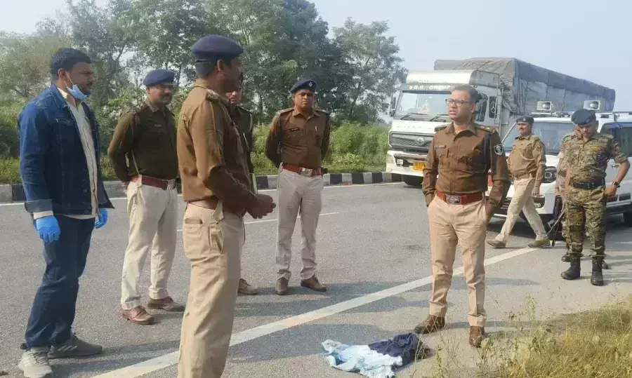 East Champaran: पुलिस ने बैंक कर्मी हत्या कांड में तीन को हिरासत में लिया