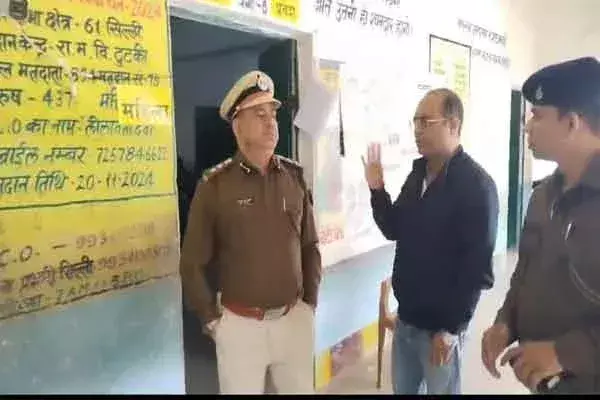 Ranchi: सिल्ली और खिजरी में हो रहा शांतिपूर्ण मतदान, SSP ने किया बूथ का निरीक्षण