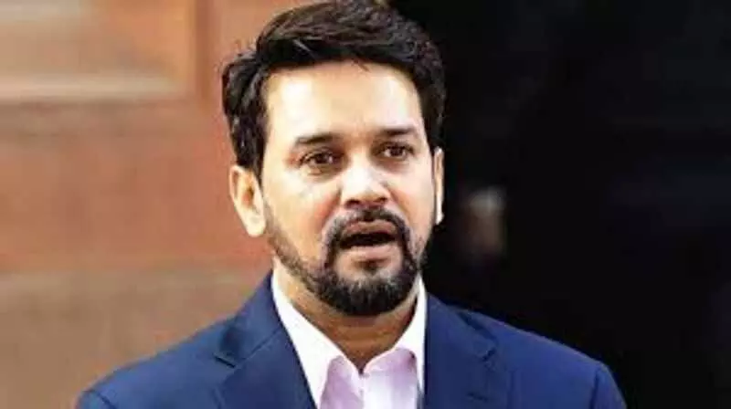 सीपीएस को इस्तीफा देकर चुनाव लड़ना चाहिए: Anurag Thakur