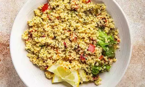 Oats Upma: आपको स्वस्थ रहने और वजन कम करने में मदद करेग