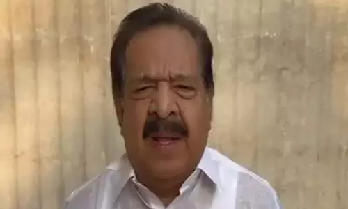 कांग्रेस ने तावड़े की गिरफ्तारी की मांग की, चुनाव आयोग से कार्रवाई की मांग की कांग्रेस ने तावड़े की गिरफ्तारी की मांग की, चुनाव आयोग से कार्रवाई की मांग की