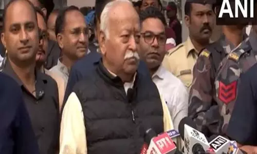 महाराष्ट्र चुनाव: RSS प्रमुख मोहन भागवत ने नागपुर में वोट डाला