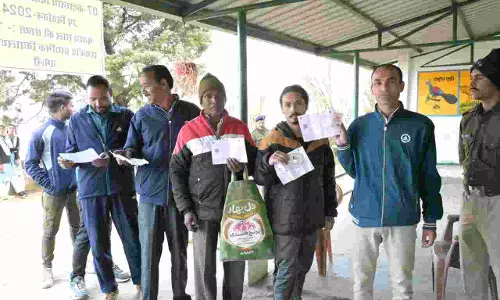 Rudraprayag: केदारनाथ उपचुनाव के लिए मतदान जारी, सुबह कम ही निकले मतदाता