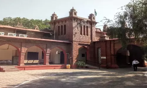 Meerut: कला संकाय की रैंकिंग में समाज कार्य विभाग अव्वल Meerut: कला संकाय की रैंकिंग में समाज कार्य विभाग अव्वल