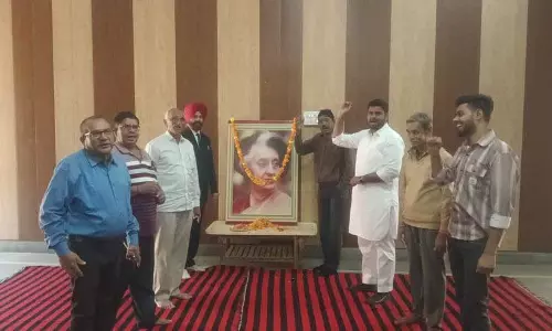 Haryana : कांग्रेस ने इंदिरा गांधी को उनकी जयंती पर श्रद्धांजलि अर्पित की