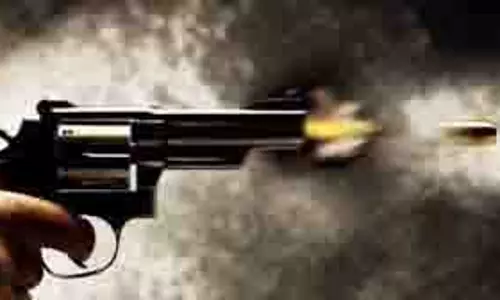Jalandhar: अचानक चली गोली, दहशत का माहौल Jalandhar: अचानक चली गोली, दहशत का माहौल