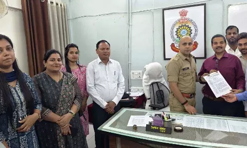 पुलिस-नायब तहसीलदार के विवाद ने पकड़ा तूल, आज थाना के सामने विरोध प्रदर्शन