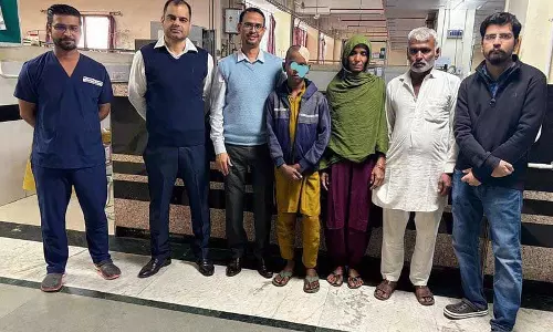 Haryana : रोहतक पीजीआई के डॉक्टरों ने लड़के के सिर से रॉड निकाली Haryana : रोहतक पीजीआई के डॉक्टरों ने लड़के के सिर से रॉड निकाली
