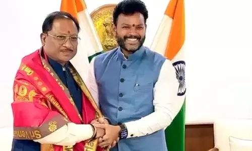 मुख्यमंत्री विष्णुदेव साय ने केंद्रीय नागरिक उड्डयन मंत्री से की मुलाकात, जानिए क्या हुई बात?