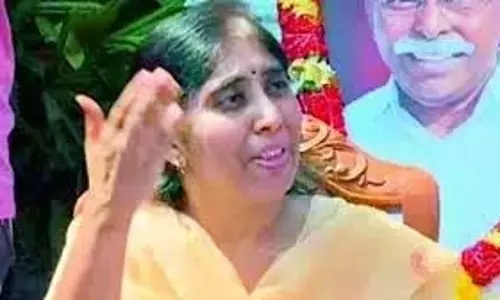 सुनीता ने विवेका मामले की स्थिति जानने के लिए CMO का दौरा किया सुनीता ने विवेका मामले की स्थिति जानने के लिए CMO का दौरा किया