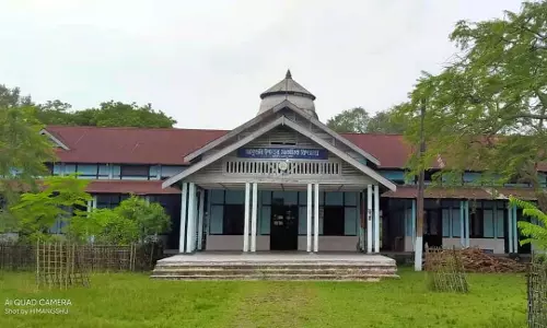 Assam : जामुगुरी स्कूल के शताब्दी समारोह के समापन समारोह Assam : जामुगुरी स्कूल के शताब्दी समारोह के समापन समारोह