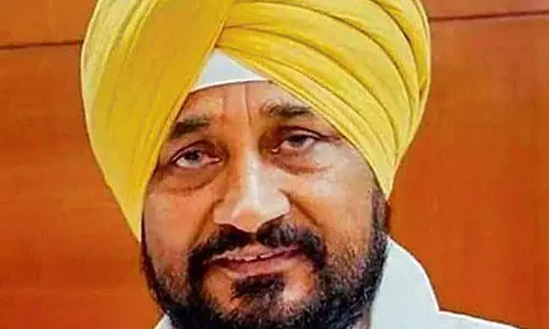 चन्नी की लैंगिक भेदभाव वाली टिप्पणी पर पंजाब महिला आयोग DGP को लिखेगा पत्र चन्नी की लैंगिक भेदभाव वाली टिप्पणी पर पंजाब महिला आयोग DGP को लिखेगा पत्र