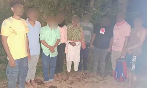 Assam पुलिस ने 9 बांग्लादेशियों को गिरफ्तार किया Assam पुलिस ने 9 बांग्लादेशियों को गिरफ्तार किया