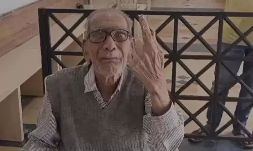 95 वर्षीय दादाजी ने किया अपने Right to Vote का प्रयोग, कहा-लोकतंत्र मजबूत…