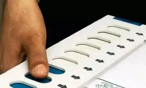 Maharashtra: कसाब के बाद खड़कवासला में अधिक मतदान, दोपहर तक 29 % मतदान Maharashtra: कसाब के बाद खड़कवासला में अधिक मतदान, दोपहर तक 29 % मतदान