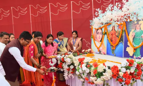 त्रि-शताब्दी जन्मजयंती समारोह में शामिल हुए माधवी लता और मंत्री ओपी चौधरी त्रि-शताब्दी जन्मजयंती समारोह में शामिल हुए माधवी लता और मंत्री ओपी चौधरी