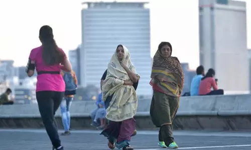 Mumbai Weather: मतदान के दिन शहर में कम तापमान Mumbai Weather: मतदान के दिन शहर में कम तापमान