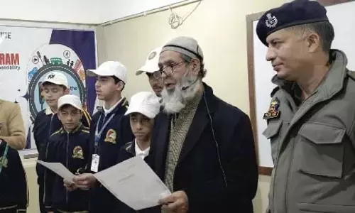 Jammu: अभिभावकों से बच्चों को कम उम्र में वाहन चलाने से रोकने का आग्रह