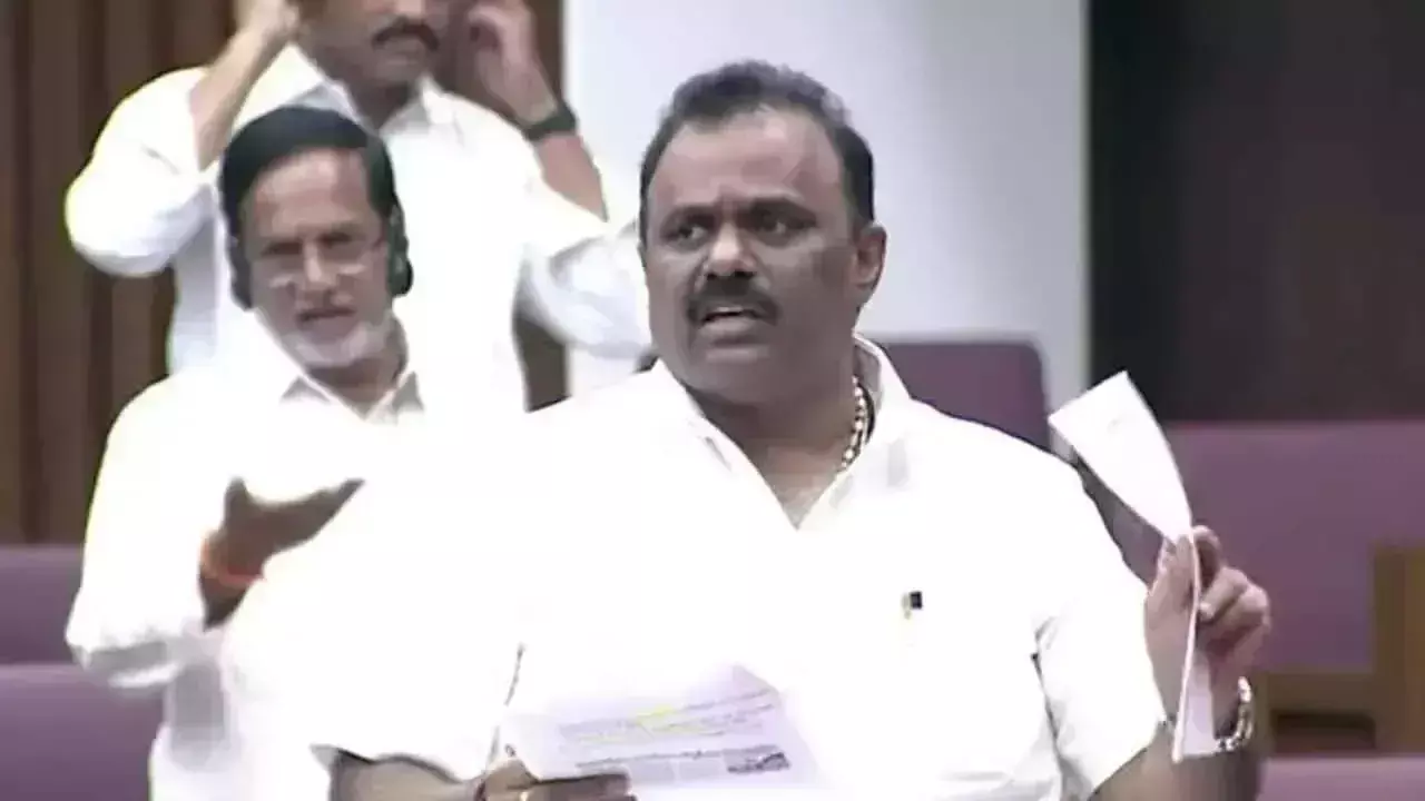 Andhra Pradesh: सारदा पीठम को भूमि आवंटन की शिकायत Andhra Pradesh: सारदा पीठम को भूमि आवंटन की शिकायत