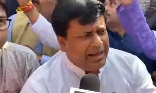 Murshidabad: हिंसा प्रभावित क्षेत्र में जाते समय सुकांत मजूमदार को पुलिस ने लिया हिरासत में