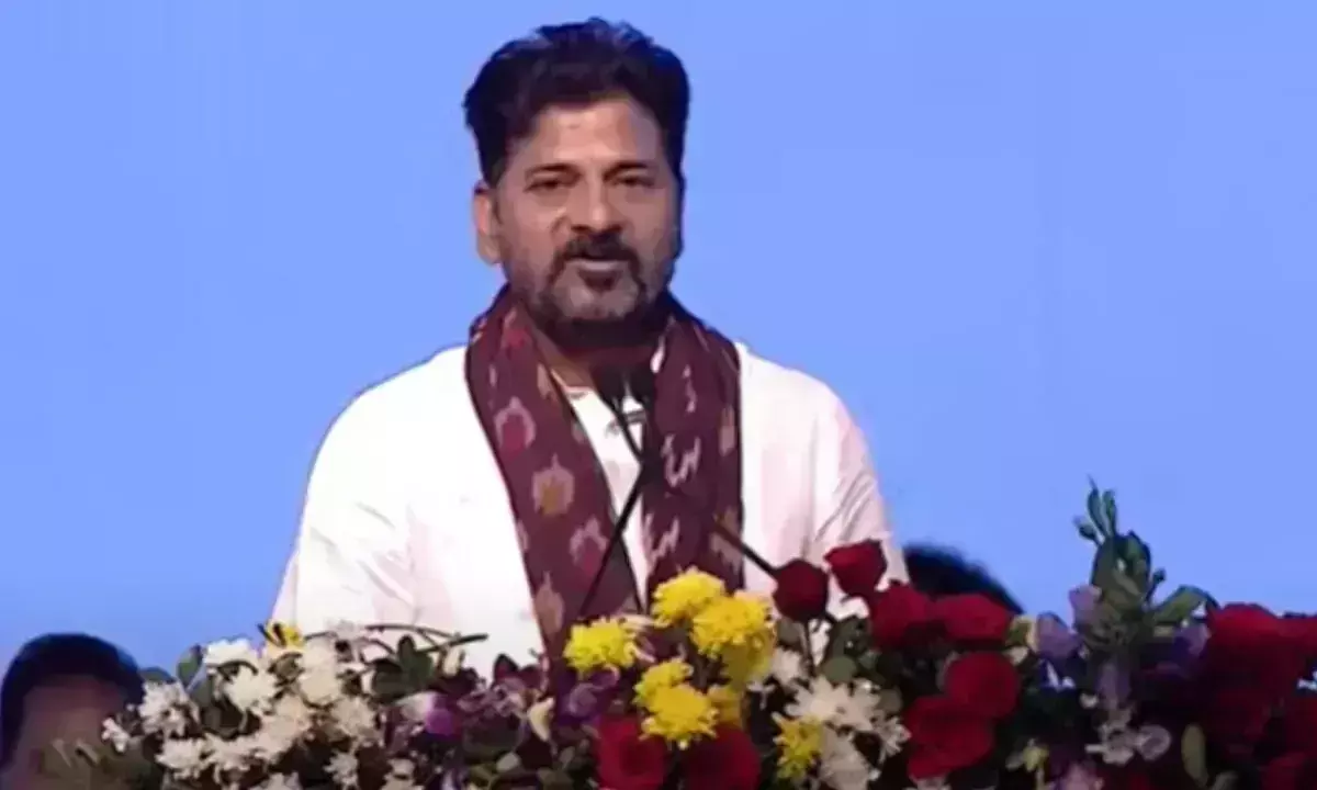 तेलंगाना में 4 हवाई अड्डों के लिए प्रस्ताव केंद्र को भेजा गया: CM तेलंगाना में 4 हवाई अड्डों के लिए प्रस्ताव केंद्र को भेजा गया: CM