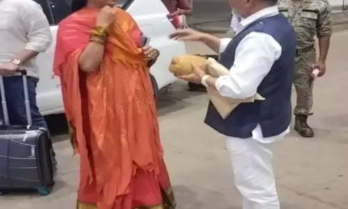 भाजपा नेत्री डा. माधवी लता से जनता से रिश्ता के प्रधान संपादक पप्पू फरिश्ता ने की सौजन्य भेंट भाजपा नेत्री डा. माधवी लता से जनता से रिश्ता के प्रधान संपादक पप्पू फरिश्ता ने की सौजन्य भेंट
