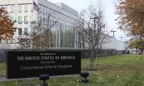 Russia द्वारा हवाई हमले के खतरे के बीच यूक्रेन में अमेरिकी दूतावास बंद