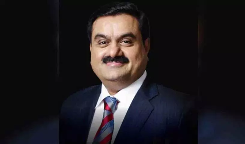 Adani और उनके सहयोगियों पर सौर परियोजना में रिश्वतखोरी और धोखाधड़ी का आरोप