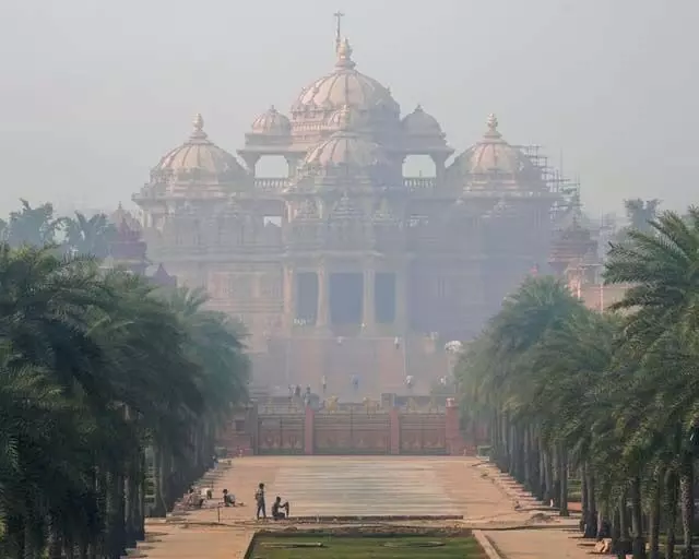 Airpocalypse:दिल्ली की खराब हवा से परेशान होकर कई लोग बाहर यात्रा करने को मजबूर