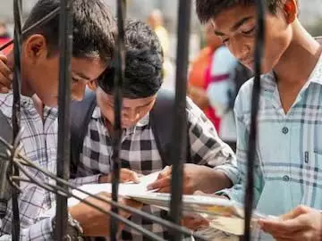 CBSE कक्षा 10, 12 बोर्ड परीक्षा 2025 की डेटशीट जारी