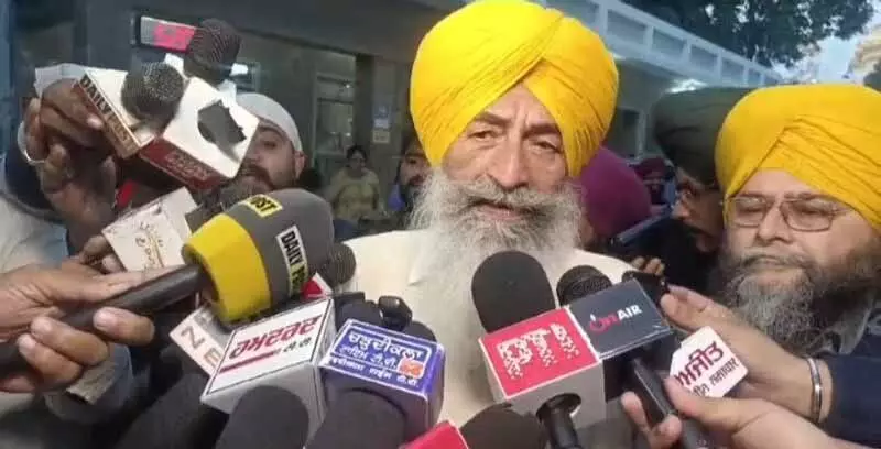 SGPC, अकाली दल के प्रमुखों ने तख्त जत्थेदारों से मुलाकात की