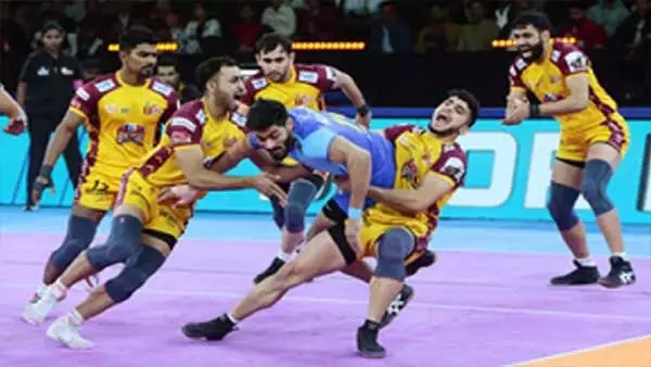 Telugu Titans ने लगातार तीसरी जीत दर्ज कर शीर्ष स्थान हासिल किया