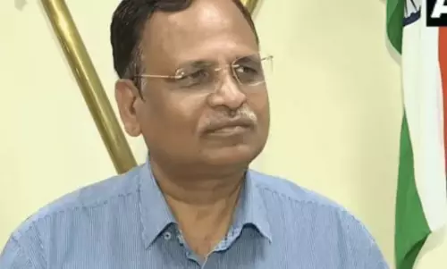 सत्येंद्र जैन के खिलाफ आरोपपत्र दाखिल करने के लिए उपराज्यपाल से मंजूरी मांगी गई: CBI सत्येंद्र जैन के खिलाफ आरोपपत्र दाखिल करने के लिए उपराज्यपाल से मंजूरी मांगी गई: CBI