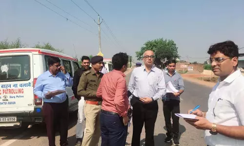 सड़क में बैठे मवेशियों को सुरक्षित गौशाला में पहुंचाने के निर्देश सड़क में बैठे मवेशियों को सुरक्षित गौशाला में पहुंचाने के निर्देश
