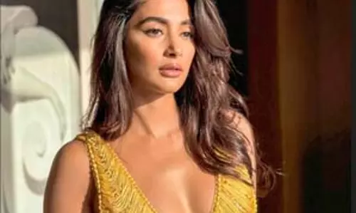पूजा हेगड़े ने फैंस के साथ शेयर की ‘थलपति 69’ की शूटिंग की झलक पूजा हेगड़े ने फैंस के साथ शेयर की ‘थलपति 69’ की शूटिंग की झलक