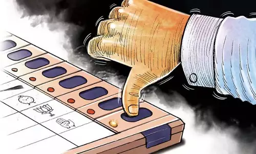 Karnataka bypoll results: राजनीतिक दलों में उंगलियाँ पार Karnataka bypoll results: राजनीतिक दलों में उंगलियाँ पार