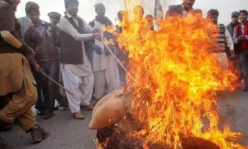 Noida : चिल्ला बॉर्डर पर दुर्घटना में स्कूटर सवार 66 वर्षीय व्यक्ति की मौत